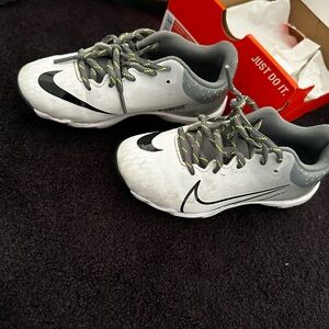 Nike Kids White and Black Sneakers